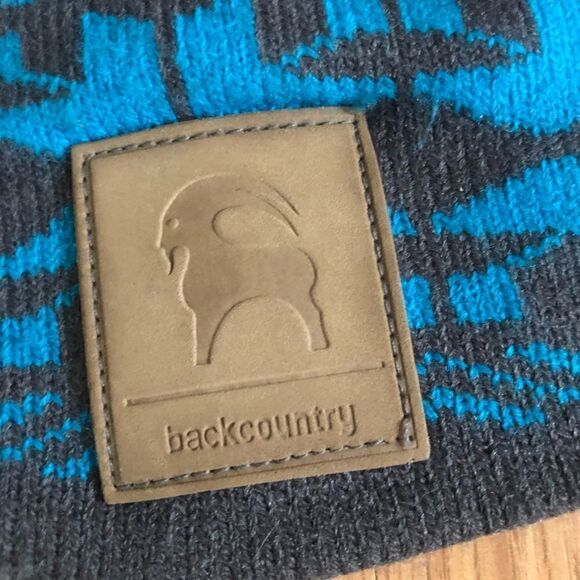 BACK COUNTRY Blue/Gray Pom Beanie Winter Hat - Picture 2 of 5